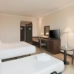 Exe Centro Hotell 4*