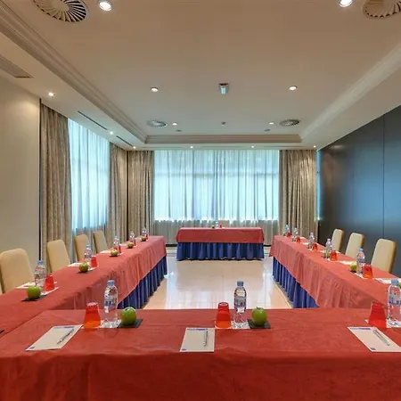 Exe Centro 4* اوفيدو