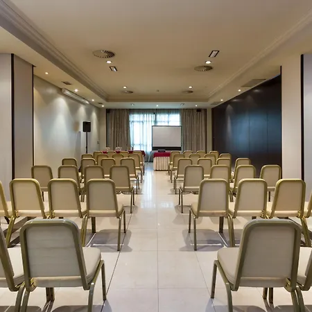 Готель Exe Centro Ов'єдо