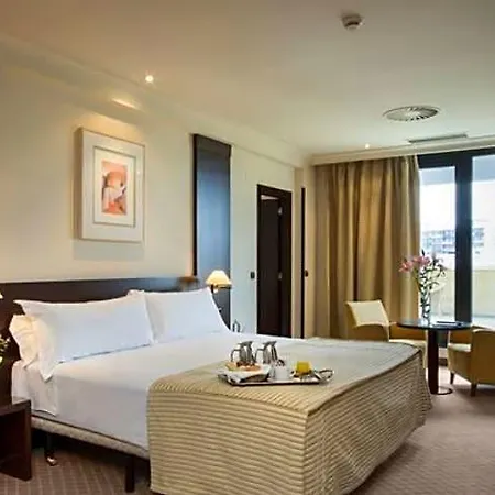Otel Exe Centro 4*