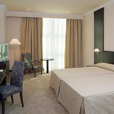 Exe Centro 4* اوفيدو