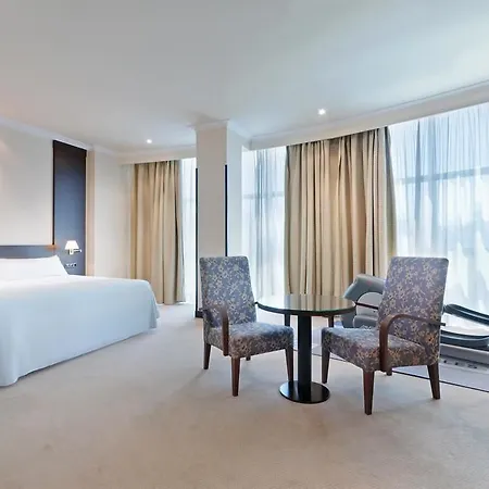 فندق Exe Centro اوفيدو