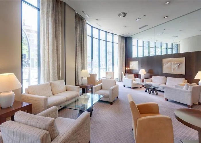 Exe Centro Готель Ов'єдо