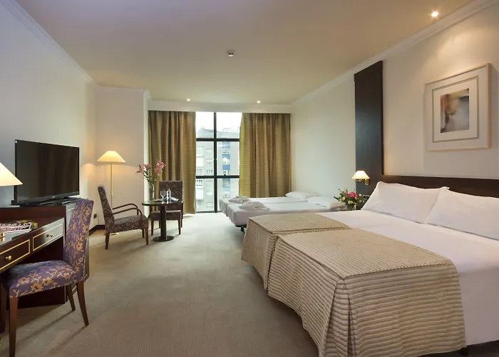 Готель Exe Centro 4*