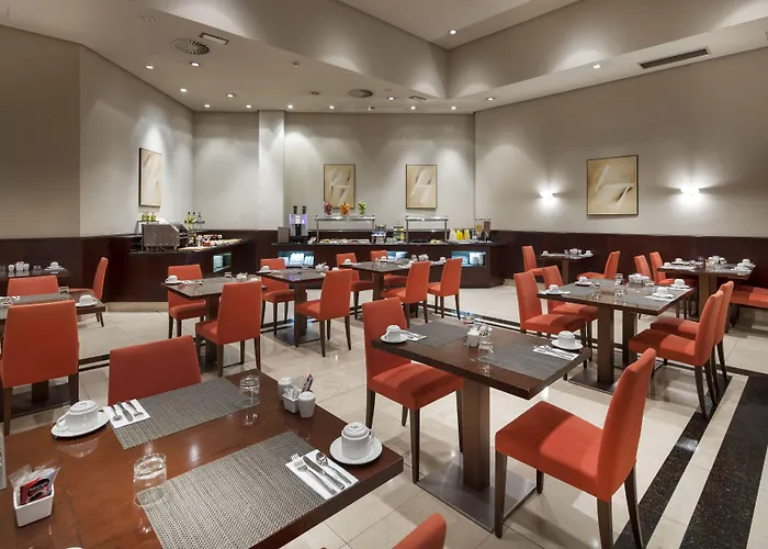 Exe Centro Готель 4*